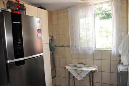 Apartamento à venda com 48m², 2 quartos e 1 vaga Apartamento à venda com 48m², 2 quartos e 1 vagaCozinha e Área de Serviço