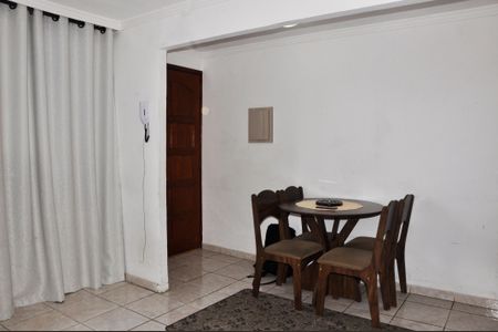 Apartamento à venda com 48m², 2 quartos e 1 vaga Apartamento à venda com 48m², 2 quartos e 1 vagaSala