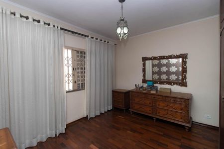 Casa à venda com 220m², 3 quartos e 2 vagas Casa à venda com 220m², 3 quartos e 2 vagasQuarto 1