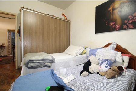 Casa à venda com 200m², 4 quartos e sem vaga Casa à venda com 200m², 4 quartos e sem vagaQuarto 2