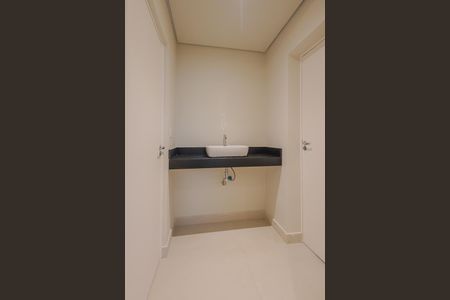 Apartamento à venda com 169m², 3 quartos e 2 vagasBanheiro da Suíte 3