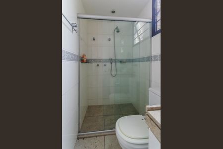 Apartamento à venda com 245m², 4 quartos e 4 vagas Apartamento à venda com 245m², 4 quartos e 4 vagasBanheiro da Suíte 4