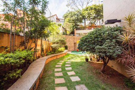 Apartamento à venda com 245m², 4 quartos e 4 vagas Apartamento à venda com 245m², 4 quartos e 4 vagasÁrea comum