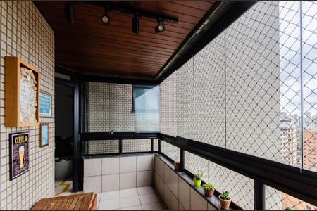 Apartamento à venda com 245m², 4 quartos e 4 vagas Apartamento à venda com 245m², 4 quartos e 4 vagasVaranda da Sala de Jantar