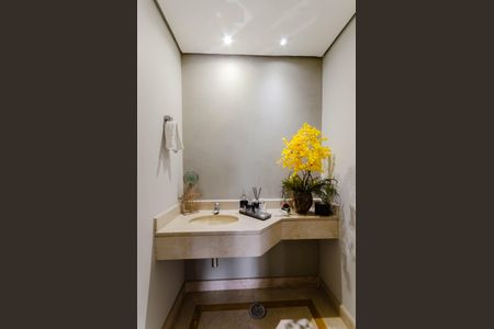 Apartamento à venda com 245m², 4 quartos e 4 vagas Apartamento à venda com 245m², 4 quartos e 4 vagasLavabo da sala