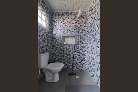 Casa à venda com 70m², 2 quartos e 1 vagaBanheiro 2