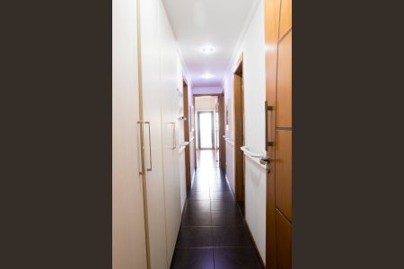 Apartamento à venda com 147m², 4 quartos e 3 vagas Apartamento à venda com 147m², 4 quartos e 3 vagasCorredor