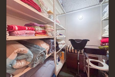 Casa à venda com 207m², 4 quartos e 2 vagas