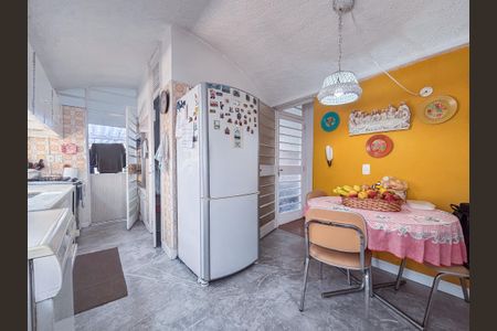 Casa à venda com 207m², 4 quartos e 2 vagas