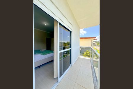 Casa de condomínio para alugar com 200m², 3 quartos e 3 vagasVaranda