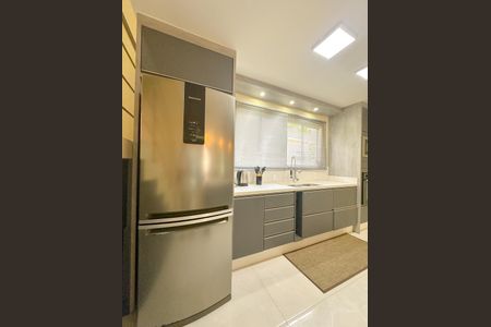 Casa de condomínio para alugar com 200m², 3 quartos e 3 vagasDetalhe da cozinha