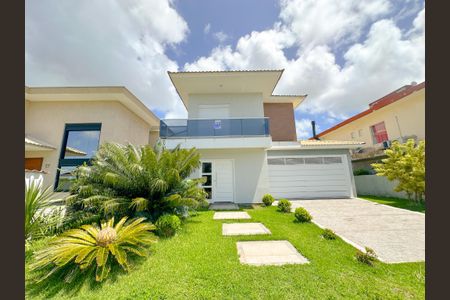 Casa de condomínio para alugar com 200m², 3 quartos e 3 vagasFachada