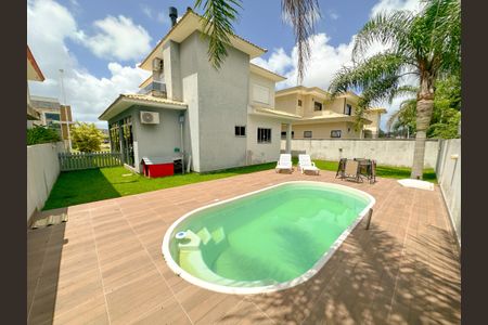 Casa de condomínio para alugar com 200m², 3 quartos e 3 vagasPiscina