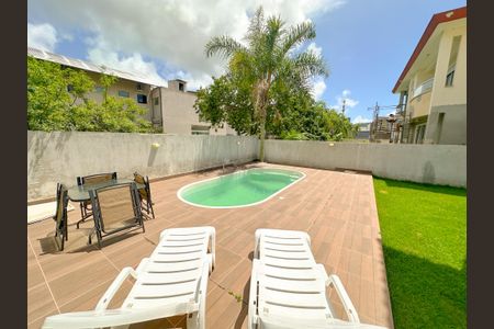 Casa de condomínio para alugar com 200m², 3 quartos e 3 vagasPiscina