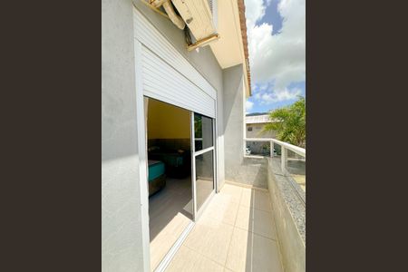 Casa de condomínio para alugar com 200m², 3 quartos e 3 vagasVaranda