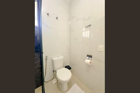 Casa de condomínio para alugar com 200m², 3 quartos e 3 vagasBanheiro da Suíte Master