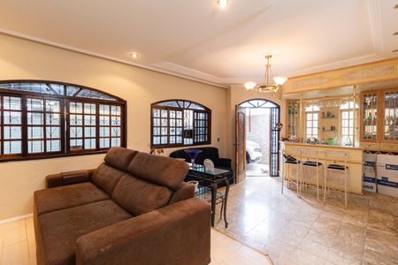 Casa à venda com 209m², 3 quartos e 3 vagas Casa à venda com 209m², 3 quartos e 3 vagasSala