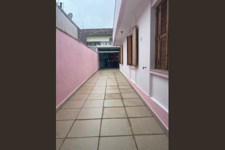 Casa à venda com 290m², 4 quartos e 5 vagas Casa à venda com 290m², 4 quartos e 5 vagasÁrea comum