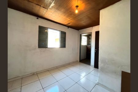 Casa à venda com 132m², 3 quartos e 2 vagas Casa à venda com 132m², 3 quartos e 2 vagasEdícula