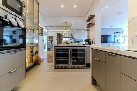 Apartamento à venda com 220m², 3 quartos e 2 vagasCozinha