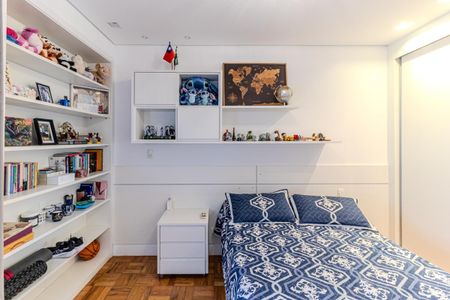 Apartamento à venda com 220m², 3 quartos e 2 vagasSuíte 2