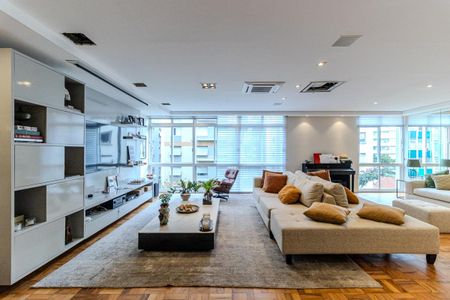 Apartamento à venda com 220m², 3 quartos e 2 vagasSala