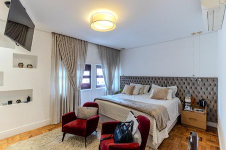 Apartamento à venda com 220m², 3 quartos e 2 vagasSuíte 1