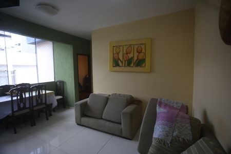 Sala de apartamento para alugar com 3 quartos, 87m² em Buritis, Belo Horizonte