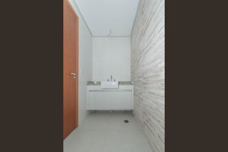 Apartamento à venda com 75m², 2 quartos e 1 vaga Apartamento à venda com 75m², 2 quartos e 1 vagaBanheiro da Suíte