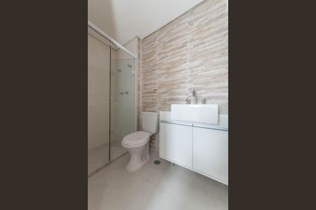 Apartamento à venda com 95m², 3 quartos e 2 vagas Apartamento à venda com 95m², 3 quartos e 2 vagasBanheiro da Suíte
