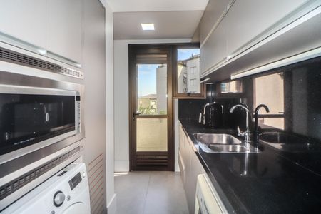 Apartamento à venda com 73m², 1 quarto e 2 vagasCozinha e Área de Serviço