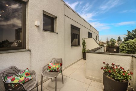 Apartamento à venda com 73m², 1 quarto e 2 vagasSala - Varanda