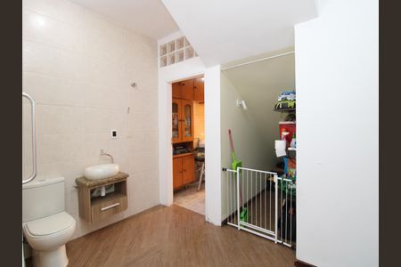 Casa à venda com 262m², 3 quartos e 2 vagasQuarto de Serviço