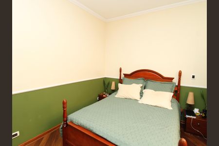 Casa à venda com 262m², 3 quartos e 2 vagasSuíte