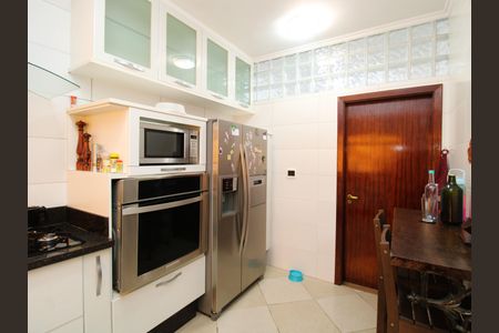 Casa à venda com 262m², 3 quartos e 2 vagasCozinha