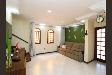 Casa à venda com 262m², 3 quartos e 2 vagasSala