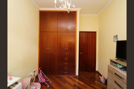 Casa à venda com 262m², 3 quartos e 2 vagasQuarto 1