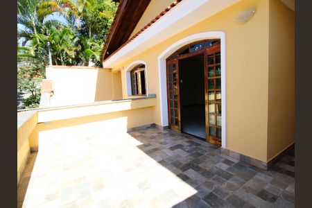 Casa à venda com 262m², 3 quartos e 2 vagasVaranda da Sala 2