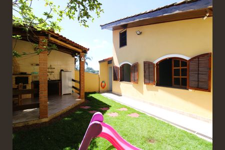 Casa à venda com 262m², 3 quartos e 2 vagasQuintal Gourmet