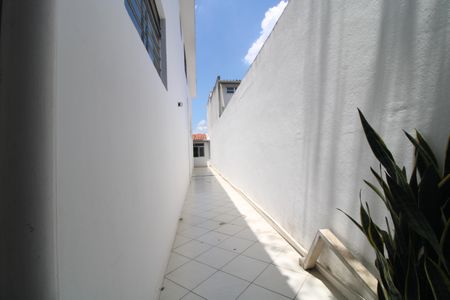 Casa à venda com 480m², 3 quartos e 2 vagasCorredor Externo