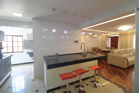 Casa à venda com 480m², 3 quartos e 2 vagasCozinha