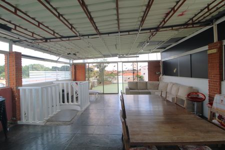 Casa à venda com 480m², 3 quartos e 2 vagasÁrea de serviço e área da churrasqueira