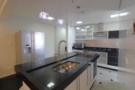 Casa à venda com 480m², 3 quartos e 2 vagasCozinha