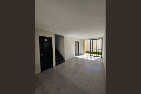 Casa de condomínio à venda com 123m², 4 quartos e 2 vagas Casa de condomínio à venda com 123m², 4 quartos e 2 vagasSala no terreo
