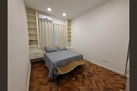 Apartamento à venda com 92m², 2 quartos e 1 vaga Apartamento à venda com 92m², 2 quartos e 1 vagaQuarto