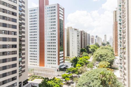 Apartamento à venda com 220m², 3 quartos e 3 vagasVista da Suíte