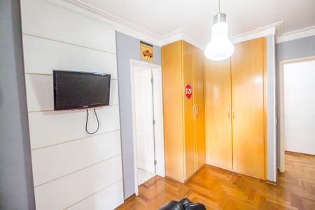 Apartamento à venda com 220m², 3 quartos e 3 vagasSuíte 3