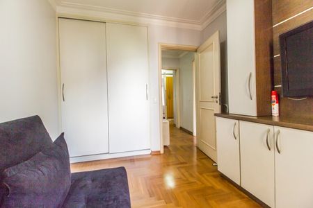 Apartamento à venda com 220m², 3 quartos e 3 vagasQuarto 4