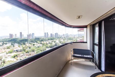 Apartamento à venda com 220m², 3 quartos e 3 vagasVaranda Sala de Jantar