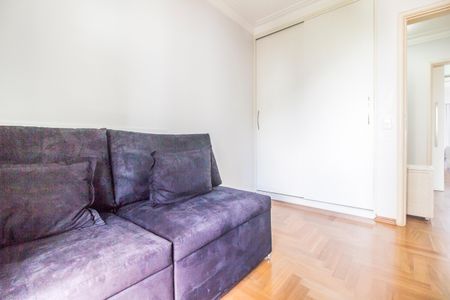 Apartamento à venda com 220m², 3 quartos e 3 vagasQuarto 4